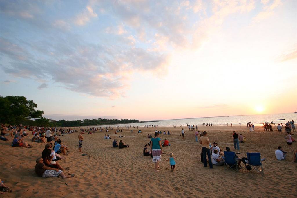 クオリティ ホテル ダーウィン エアポート 設備 写真 Sunset at the beach